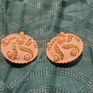 Elegant Gold and Cream Women's Earrings
